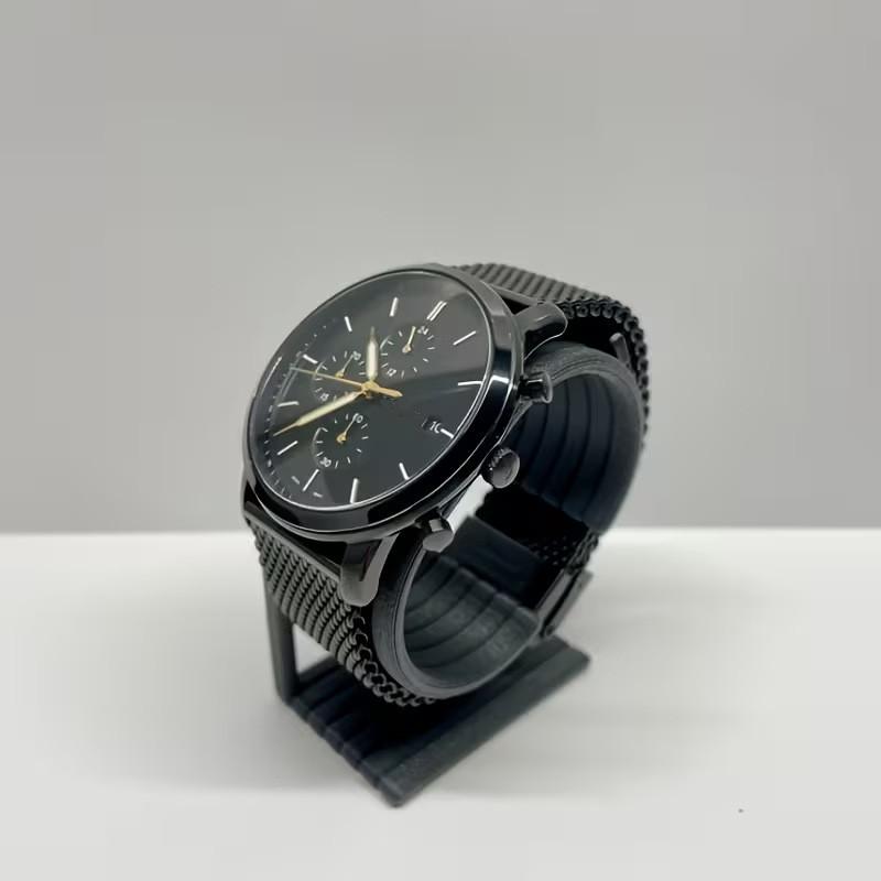 Neue Uhrenständer im Angebot:  – Jewelry Watches For Sale Bewertung und Preis